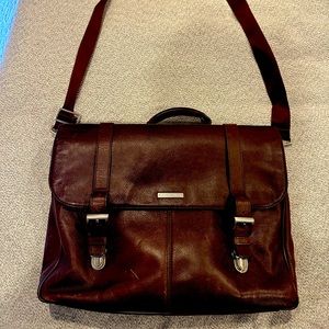 Men’s Johnston & Murphy Full Leather Messenger Bag